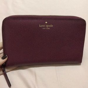 Kate Spade Grand Street Zip Leather Travel Wallet